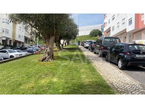 Casas E Apartamentos Baratos Na Valejas Barcarena Idealista