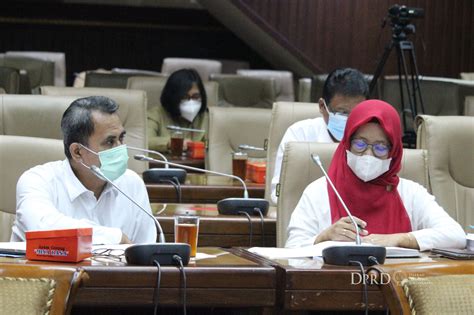 Badan Musyawarah Dprd Diy Jadwalkan Ulang Kegiatan E Parlemen