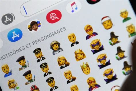 Irish Emoji Etiquette Expert Says You Should Avoid Sending Passive