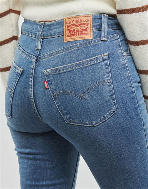 Tζιν σε ίσια γραμή Levis 724 HIGH RISE STRAIGHT | Beautiful jeans ...