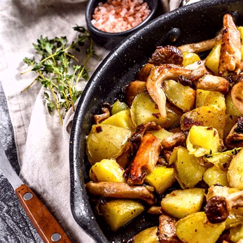 Gekookte Aardappelen Met Gebakken Paddenstoelen Tastelist Nl