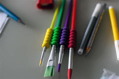 Pencils and pens for art in workshop · Free Stock Photo