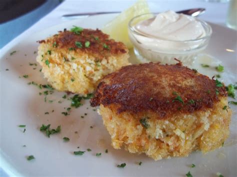 Crab Cakes With Mayo Mustard Sauce The Cooking Mom