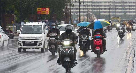 Heavy Rain Lashes Hyderabad Overnight Telangana Today