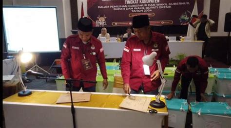 Kpu Gresik Tetapkan Hasil Pilkada Paslon Yani Alif Unggul Telak