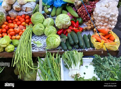 Fresh vegetables philippines hi-res stock photography and images - Alamy