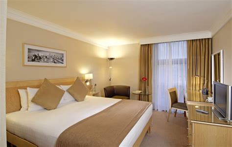 Hilton London Kensington Kensington, London Hotel opening times and reviews