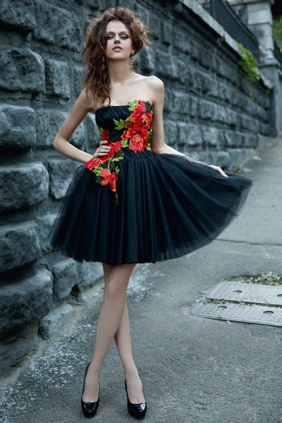 Красивые короткие платья