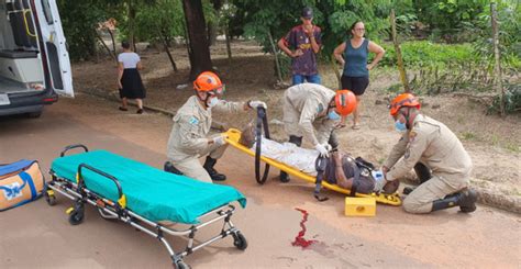 Motorista De Caminhonete Atropela E Arrasta Idoso Por 10 Metros E Foge