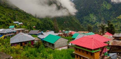 D Couvrez Les Joyaux Cach S De Kasol Caf S Festivals Et Sentiers