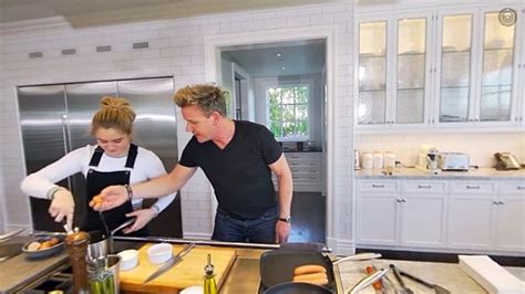 Get A 360° View Of Gordon Ramsays Kitchen As He Prepares A Full