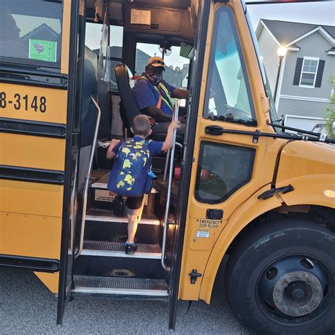 Mom 'forever grateful' for school bus driver who befriended her 6-year ...