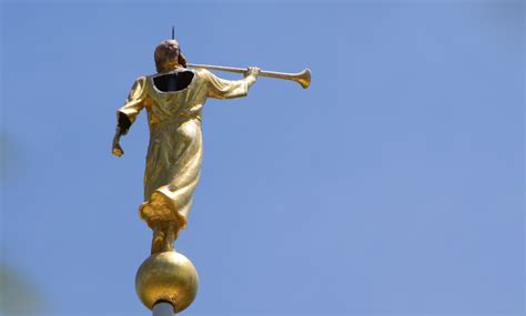 Moroni Statue Atop Bountiful LDS Temple Zapped By Lightning | Gephardt ...