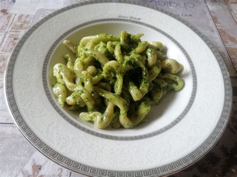 Strozzapreti Al Sangiovese Con Pesto Di Stridoli Le Mie Loverie