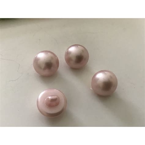 Bouton nacré 10 mm couleur Rose lot de 4 pièces