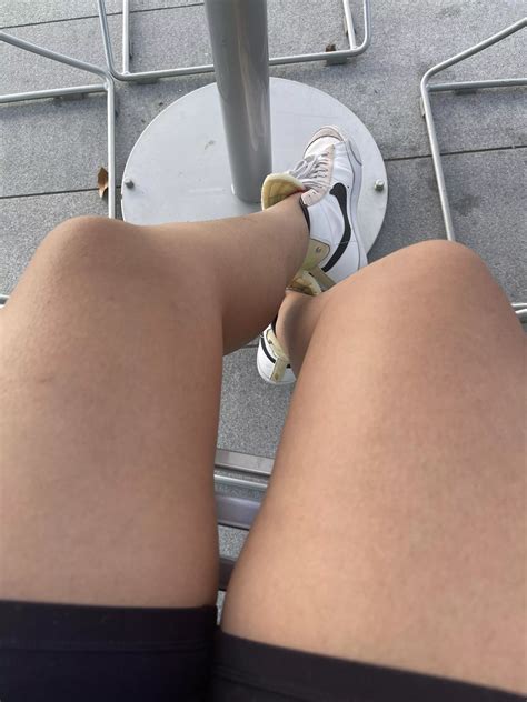 Relaxing Day Nudes Thighs NUDE PICS ORG