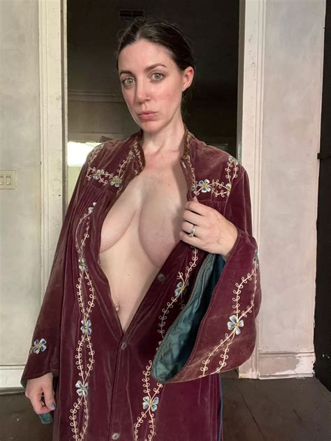 A Red Version Of The S Odd Fellows Robe Nudes VictorianSluts NUDE PICS ORG