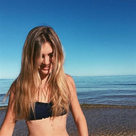 Hot Sexy Giulia Guerrini Bikini Pics