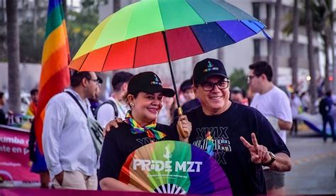 Acompa A Dgar Gonz Lez Marcha Del Orgullo Gay En Mazatl N