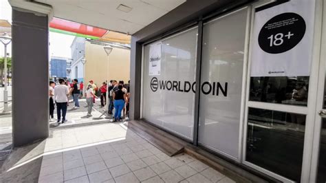 Local De Worldcoin Donde Se Realiza Venta Del Iris Es Clausurado Por