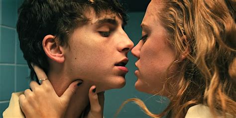 Hot Summer Nights Trailer - Timothée Chalamet Is an '80s Weed Dealer in ...