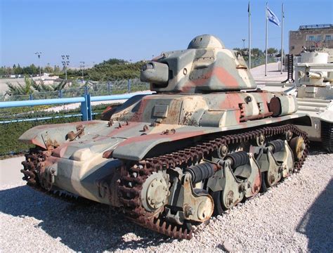 Renault R 35 tank