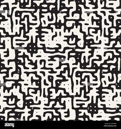 Vector Seamless Black And White Rounded Irregular Maze Pattern