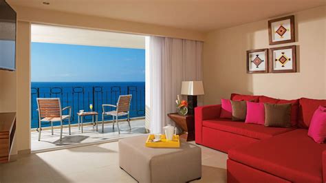 Luxury Rooms & Suites in Puerto Vallarta | Sunscape Puerto Vallarta ...