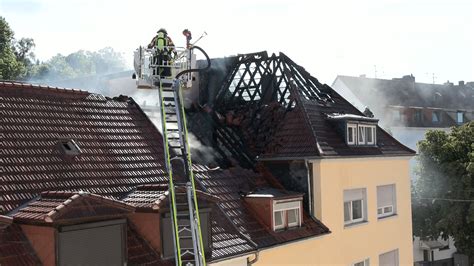 Nonstopnews Feuer Lodert In Dachgeschoss Von Mehrfamilienhaus Und