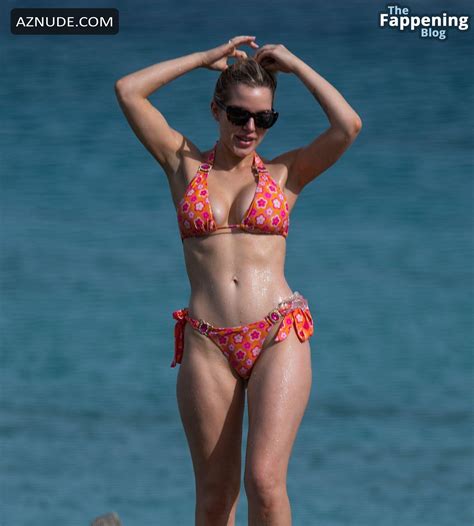 Helen Flanagan Sizzles In Sexy Bikini On Caribbean Holiday In Barbados AZNude