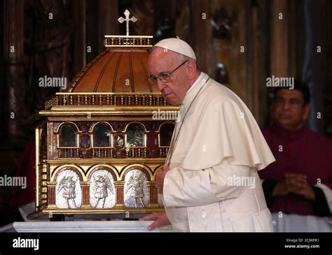 Peruvian Saints Lima Peru Fotografías E Imágenes De Alta Resolución Alamy