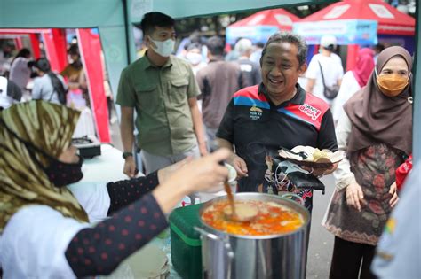 Bandung Seuhah Jilid Promosi Jajanan Siap Goyangkan Lidah Warga