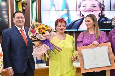 Sessão solene homenageia a desembargadora Zeneide Bezerra