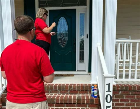 Rnc Contacts 4 Million Nc Voters Dems Bring In Celebrities As Voting Begins