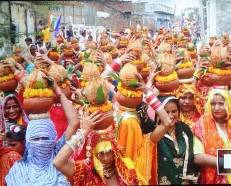 Kalash Yatra Taken Out On Installation Of Idol Of Guru Gorakhnath In