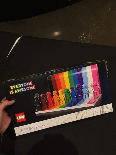 Everyone is Awesome - Lego, Hobbies & Toys, Toys & Games on Carousell