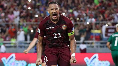 Salomón Rondón nominado al premio The Best como mejor delantero Cactus24