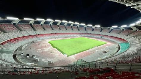 Bari Inaugurato Il Nuovo Impianto D Illuminazione A Led Dello Stadio