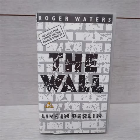 ROGER WATERS The Wall Live In Berlin 1990 VHS With Colour Foldout