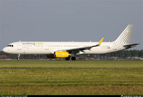 EC MQB Vueling Airbus A321 231 WL Photo By Erwin Van Hassel ID