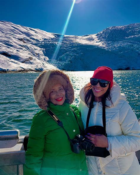 Traveling Black Widow - Protests and demonstrations are no big deal