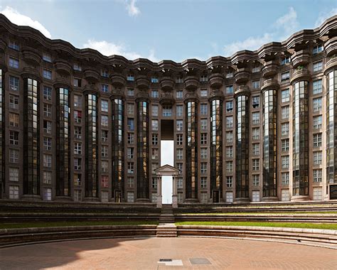 Ricardo Bofills Postmodern Housing Complex Near Paris