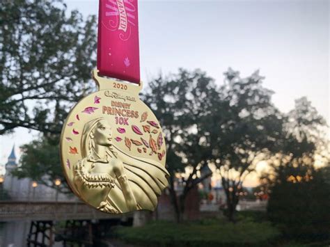 Photos Race Finisher Medals Revealed For The Disney Princess Half