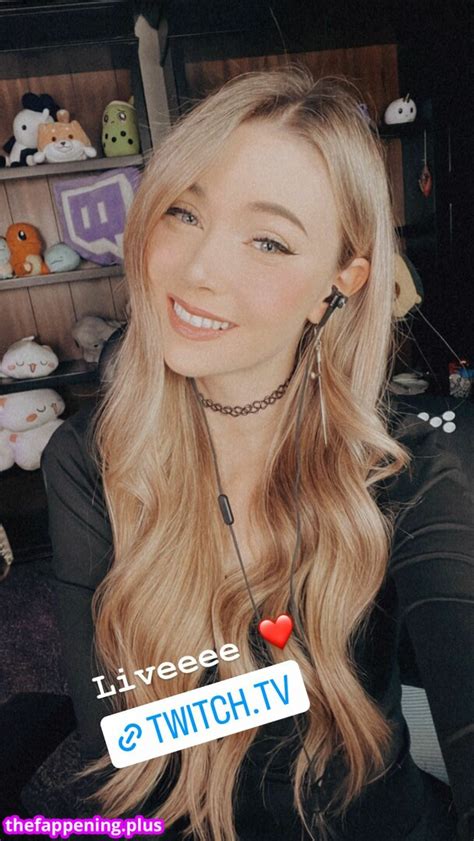 Dizzykitten Dizzykitten Dizzykittenpaws Thedizzykitten Nude Onlyfans Photo The