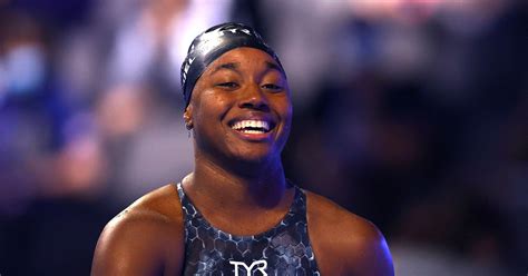 Simone Manuel wins 50 freestyle to make U.S. Olympic team - Los Angeles ...