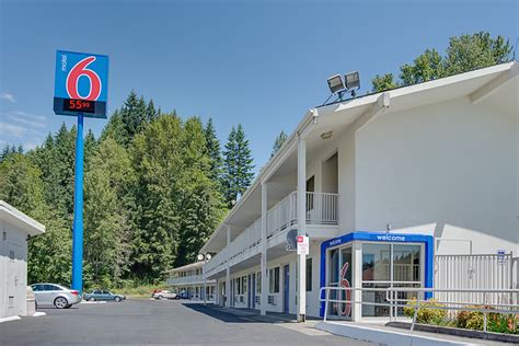 Motel 6 Kelso, WA - Paramount Lodging Advisors