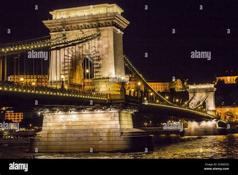 The Chain Bridge at night Stock Photo - Alamy