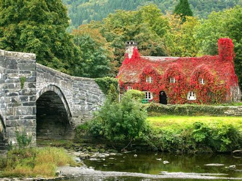 Cool Places Britain | Llanrwst | Vale of Conwy | Visit Wales • Cool Places Britain