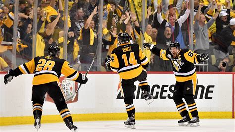 WATCH: Chris Kunitz Scores Game-Winning Goal in Overtime of Game 7