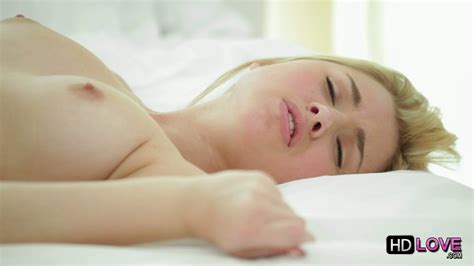 Delicious Blonde Teen Gets Her Pussy Eaten And Blows Cock